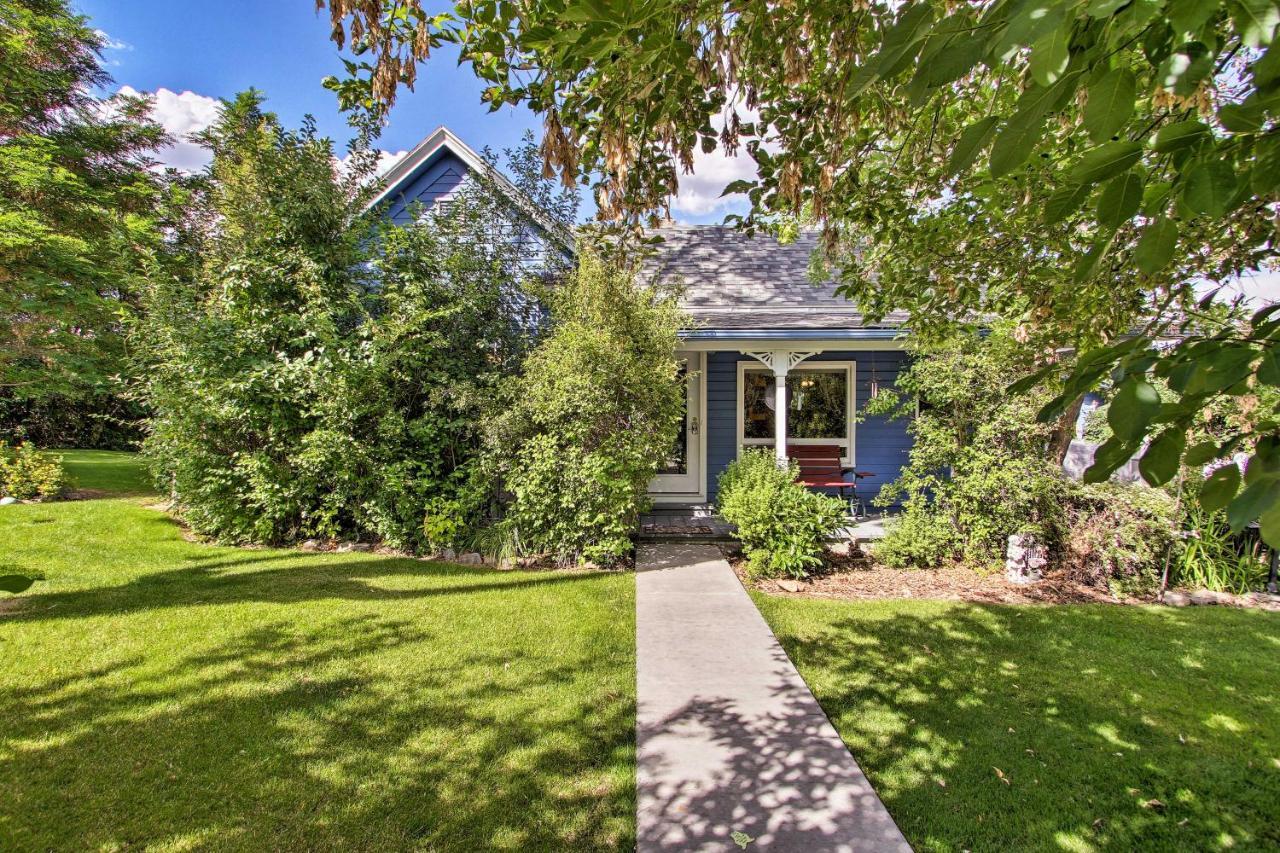 Cozy Home With Hot Tub Half Mi To Salmon River! Exterior photo